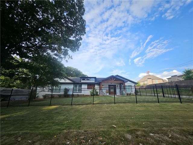 5435 Shadburn Ferry Road, Buford, GA 30518