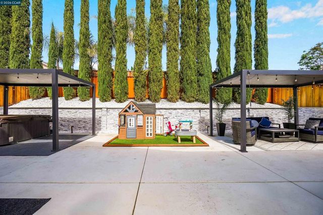 621 Black Oak Way, Antioch, CA 94509