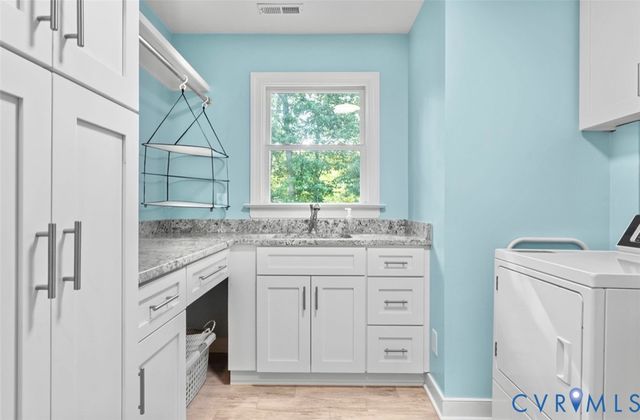 14469 St Andrews Ln, Ashland, VA 23005