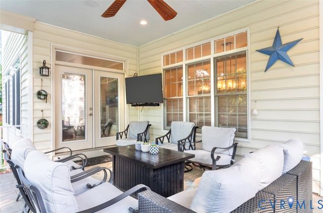 14469 St Andrews Ln, Ashland, VA 23005