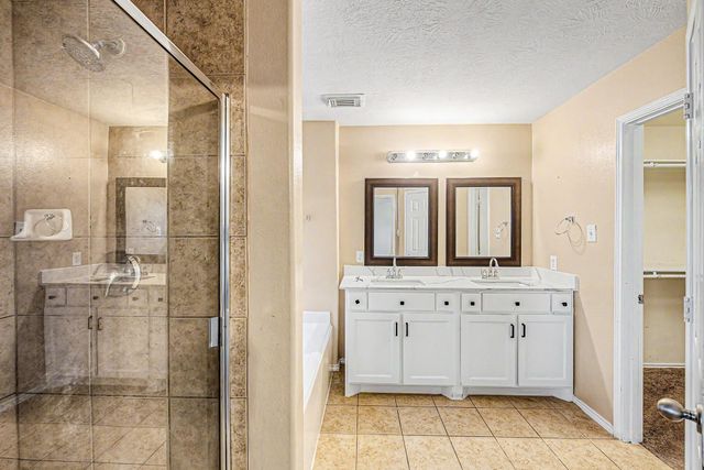 18114 Sorrell Oaks Lane, Richmond, TX 77407