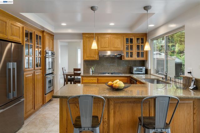 18540 Mesa Verde Way, Castro Valley, CA 94552