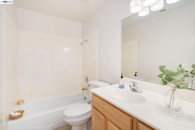 18540 Mesa Verde Way, Castro Valley, CA 94552