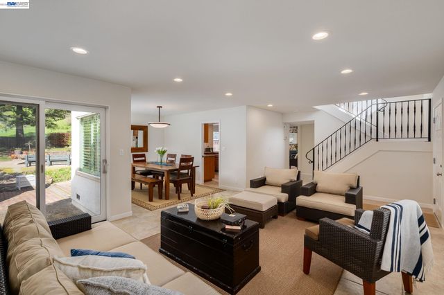 18540 Mesa Verde Way, Castro Valley, CA 94552