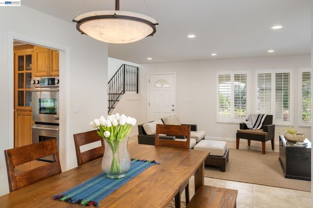 18540 Mesa Verde Way, Castro Valley, CA 94552