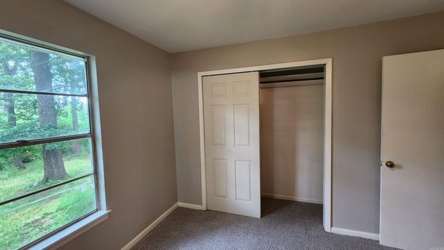 20 W Windsor Drive, Little Rock, AR 72209
