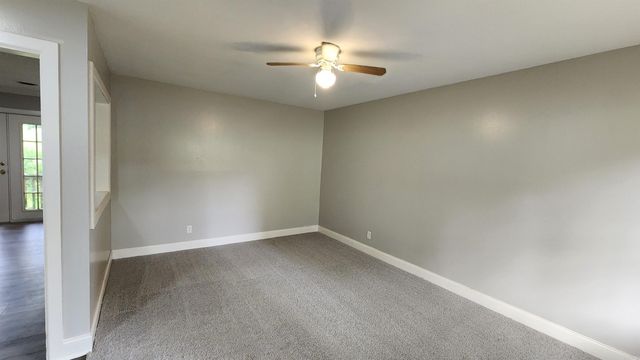 20 W Windsor Drive, Little Rock, AR 72209