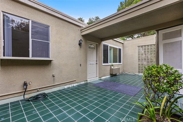 68 Calle Aragon C, Laguna Woods, CA 92637