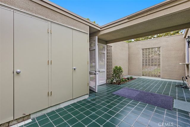 68 Calle Aragon C, Laguna Woods, CA 92637