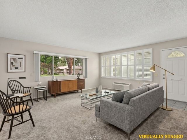 68 Calle Aragon C, Laguna Woods, CA 92637