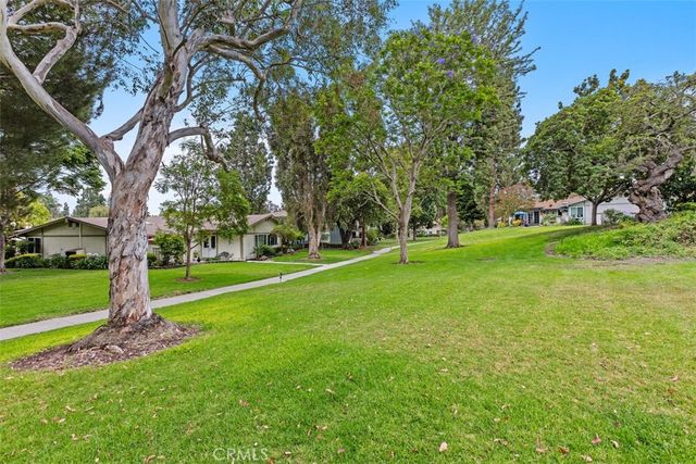 68 Calle Aragon C, Laguna Woods, CA 92637