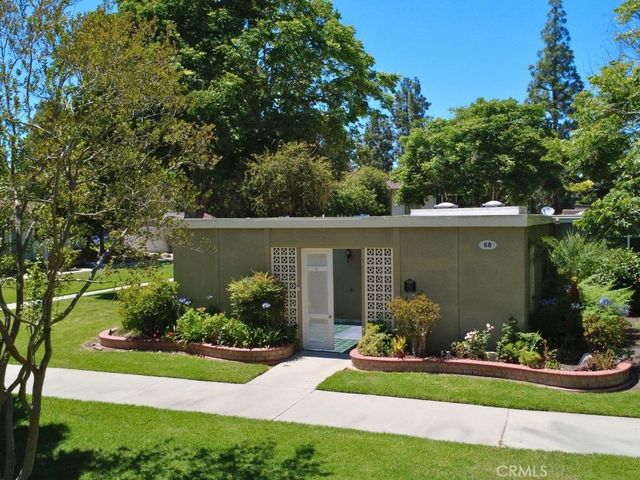 68 Calle Aragon C, Laguna Woods, CA 92637