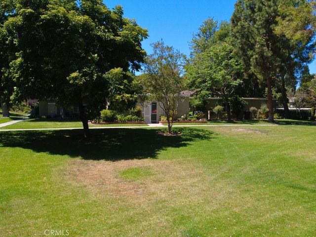 68 Calle Aragon C, Laguna Woods, CA 92637