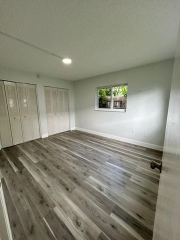 6601 SW 46th Street 106, Davie, FL 33314