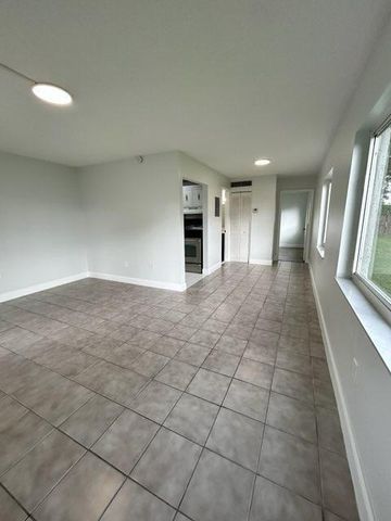 6601 SW 46th Street 106, Davie, FL 33314