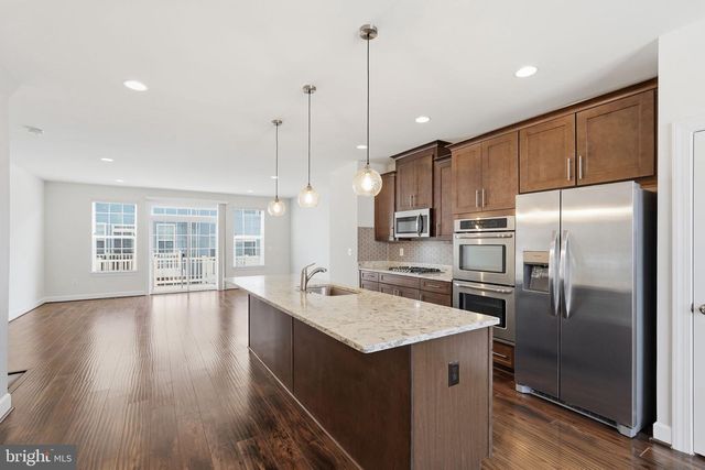 15331 LINVILLE CREEK DR, Haymarket, VA 20169
