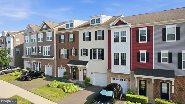 15331 LINVILLE CREEK DR, Haymarket, VA 20169