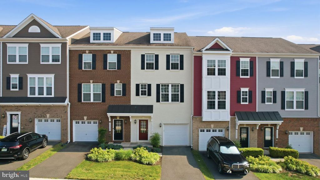 15331 LINVILLE CREEK DR, Haymarket, VA 20169