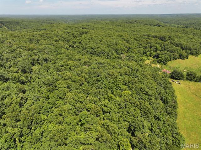 10911 Magnolia Road, Sullivan, MO 63080