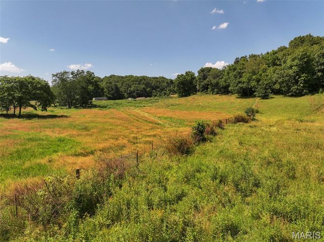 10911 Magnolia Road, Sullivan, MO 63080