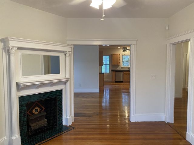 15 Radford Ln 1, Boston, MA 02124