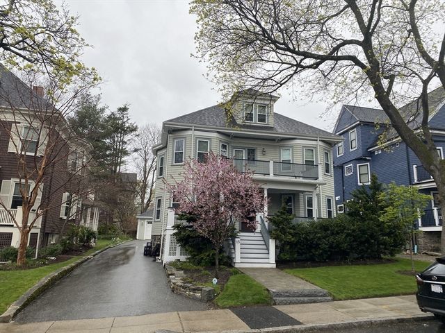 15 Radford Ln 1, Boston, MA 02124