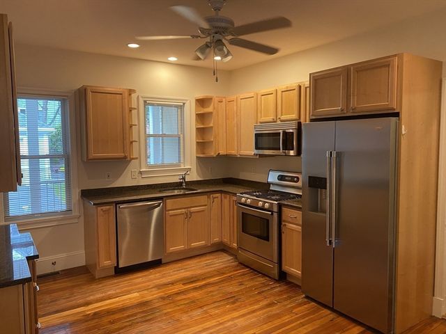 15 Radford Ln 1, Boston, MA 02124