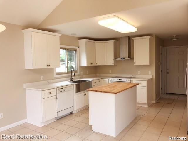37899 Mckenzie Court, Farmington Hills, MI 48331