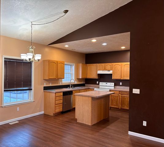 9305 Kingsfield Drive, Mayfield Twp, MI 49649