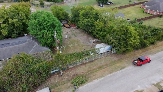 303 Sachnik Drive, Pasadena, TX 77502
