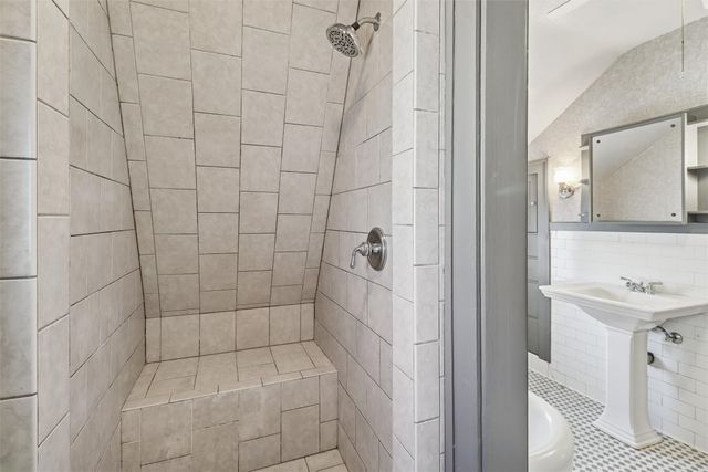 324 W 3rd Street S, Newton, IA 50208