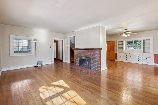 324 W 3rd Street S, Newton, IA 50208