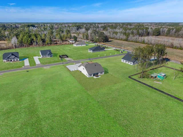 109 Furnies Place, Loris, SC 29569