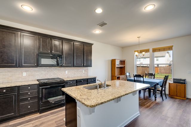 3332 Almar Knot Dr, Murfreesboro, TN 37128