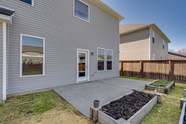 3332 Almar Knot Dr, Murfreesboro, TN 37128