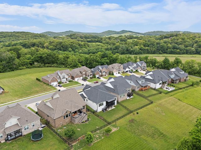 7743 Thayer Rd, Nolensville, TN 37135