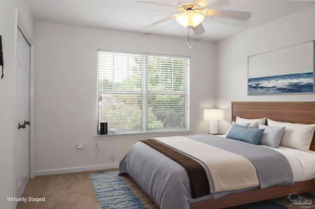 1342 Tiger Lake Dr, Gulf Breeze, FL 32563