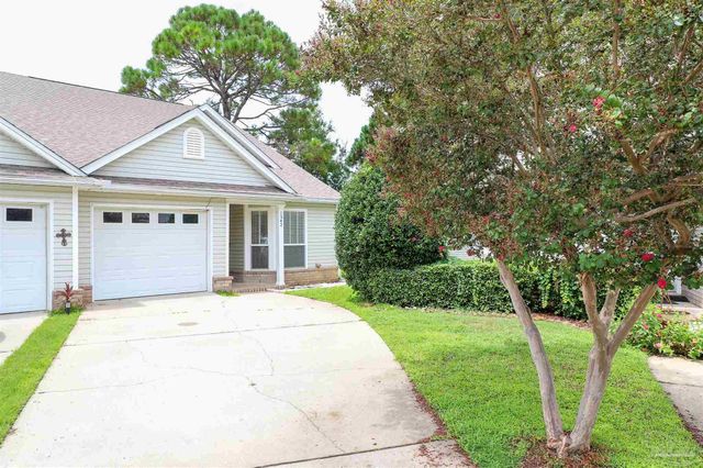 1342 Tiger Lake Dr, Gulf Breeze, FL 32563