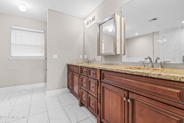 628 New Dover Road, Colonia, NJ 07067