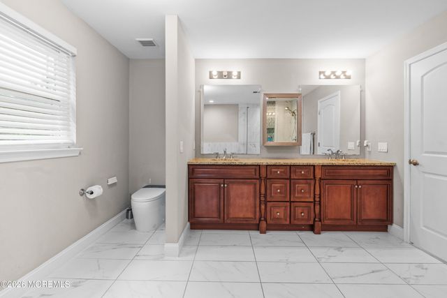 628 New Dover Road, Colonia, NJ 07067
