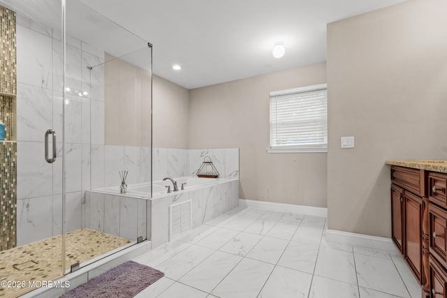 628 New Dover Road, Colonia, NJ 07067