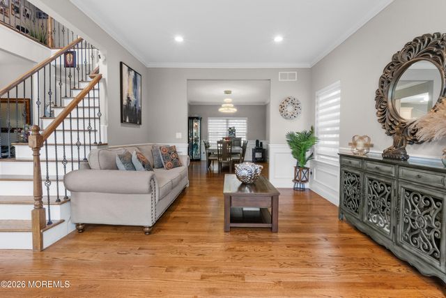 628 New Dover Road, Colonia, NJ 07067