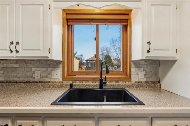 12125 Aztec Street NW, Coon Rapids, MN 55433