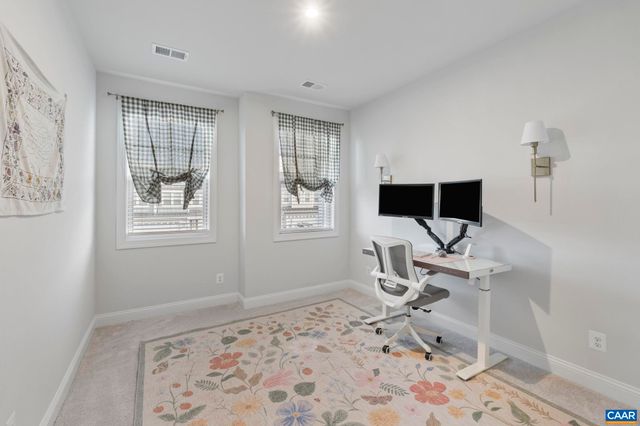 355 BAYBERRY LN, Zion Crossroads, VA 22942