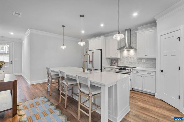 355 BAYBERRY LN, Zion Crossroads, VA 22942