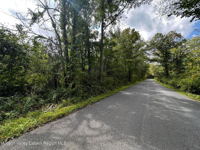 19 Kelly Road, Saugerties, NY 12477