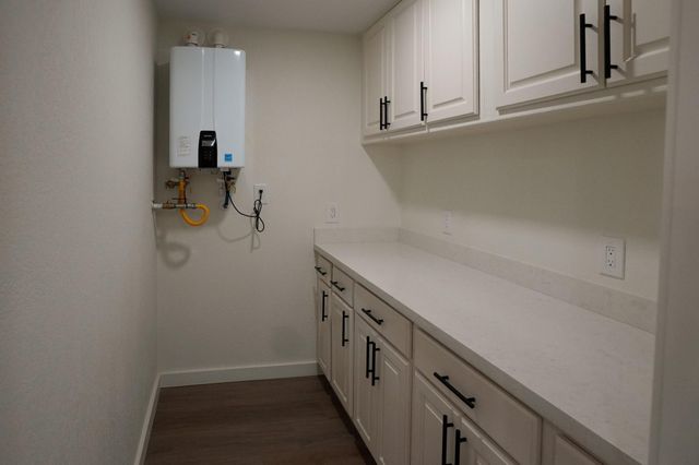 5688 Falke- Heinrich RD, Schulenburg, TX 78956