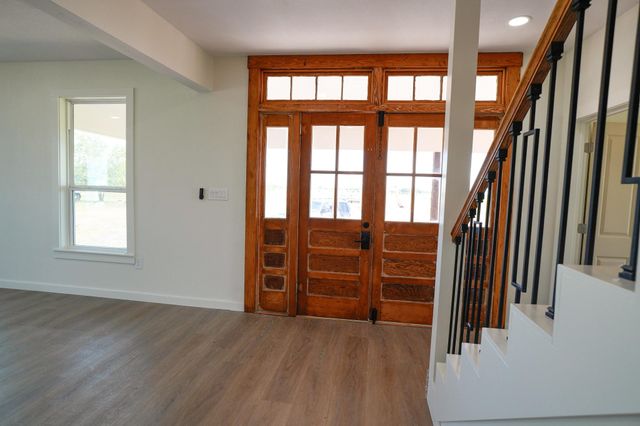 5688 Falke- Heinrich RD, Schulenburg, TX 78956