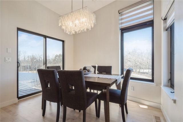 1350 Spring Ridge Ct NE, Swisher, IA 52338