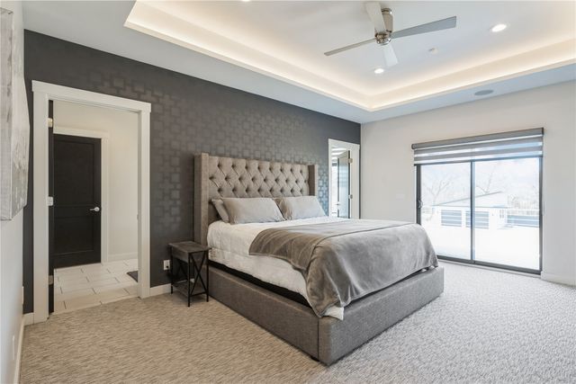 1350 Spring Ridge Ct NE, Swisher, IA 52338